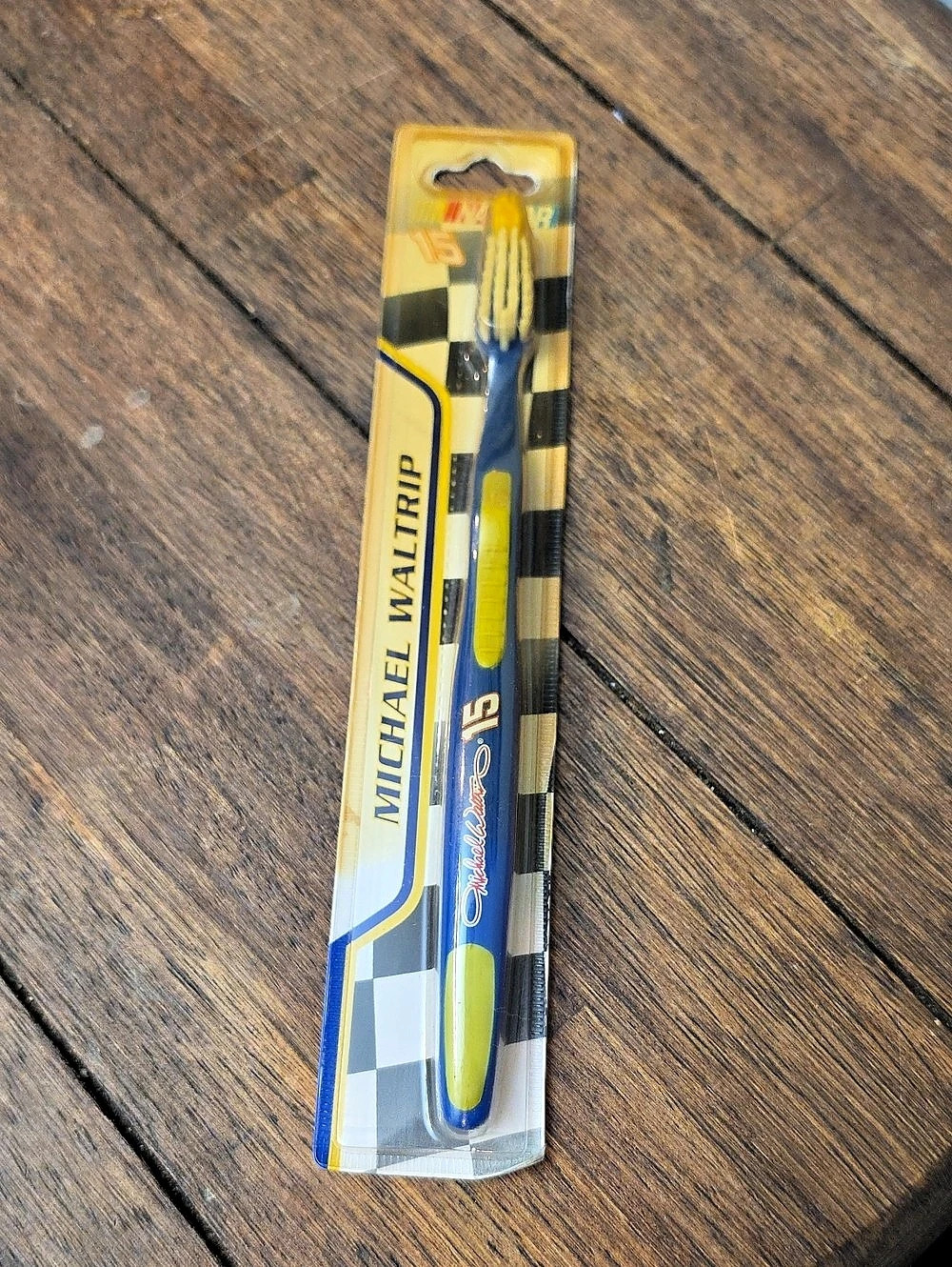 WAlTRIP Blue & Yellow NWT Toothbrush.